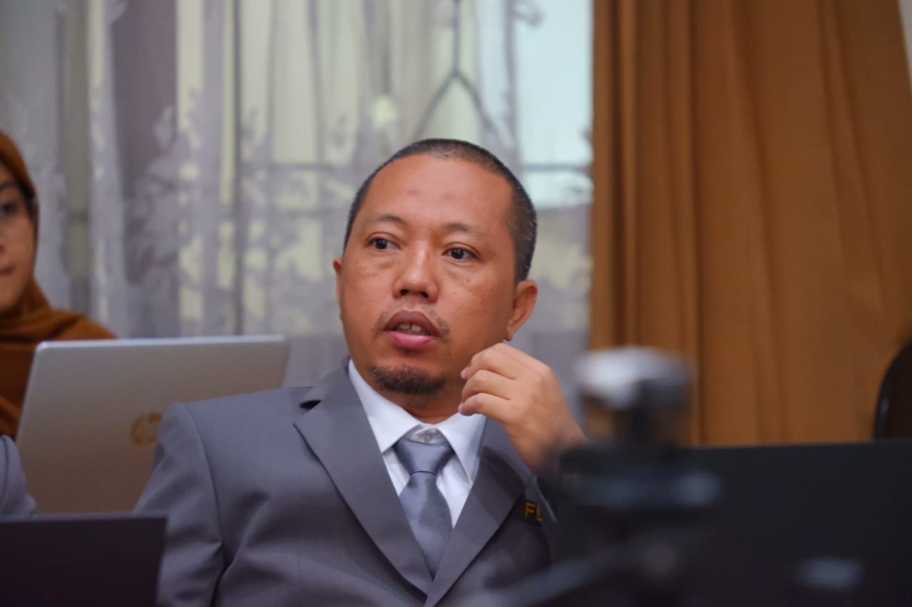 Catatan Ekonomi Akhir Tahun 2023 dan Prospek Ekonomi 2024. FOTO: Profesor Dr Anton A Setyawan, SE, MSi, Dewan Pakar Media Suara Utama ID (Mas Andre Hariyanto)