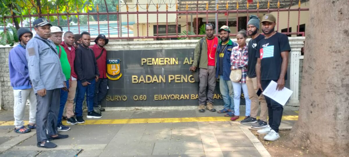Ilustrasi habis keluar dari kantor penghubung antara jakarta Papua yang hadir seluruh bph ipmado sejaba dan korwil masing masing sekaligus dengan beberapa anggota ipmado sejaba