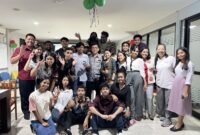 Ket: Foto bersama seusai perayan natal | Oscar Ugipa /Suara Utama 