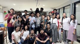 Ket: Foto bersama seusai perayan natal | Oscar Ugipa /Suara Utama 