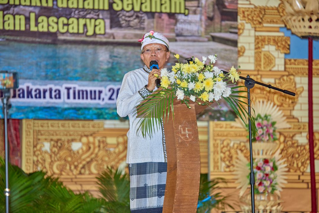 Direktur Jenderal Bimbingan Masyarakat Hindu Kementerian Agama RI yaitu Prof. Dr. I Nengah Duija, M.Si memberikan sambutan saat dilaksanakan Upacara Katning yang diselenggarakan oleh PSN menjelang usian ke 25 Wilayah Jabodebabek (20/01/2024) (Foto: Prana Putras, Berita: Idewa Adiyadnya/ Redaksi Suara Utama).