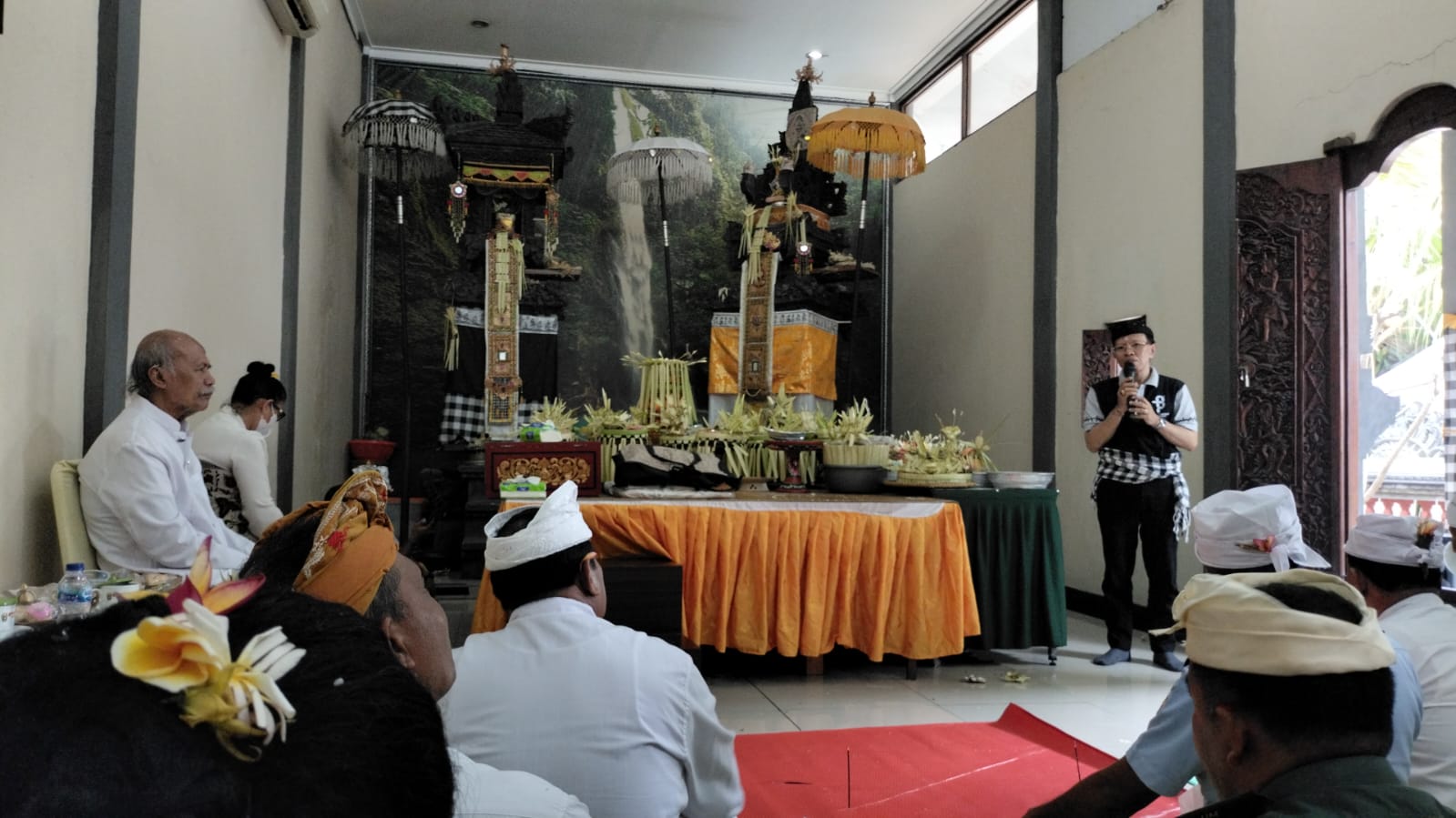 Foto Pak Dirjen Memberikan Dharma Wacana Menarik dari HAB Kemenag ke 78, Saat Dirjen Berdoa Bersama di RSPAD Suara Utama ID Mengabarkan Kebenaran | Website Resmi Suara Utama