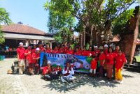 Warga SB Jatiwaringin Banjar Hitakarma Pondok Gede melaksanakan tirta yatra di Pura Agung Jati Pramana Kota Cirebon yang menakjubkan (06/01/2024) (Foto: Idewa Adiyadnya/ Redaksi Suara Utama)