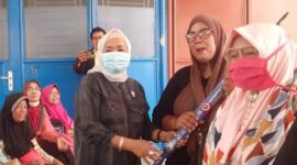 Reses-1 Tahun 2024, DPRD Medan Hj Netty Siregar F-Gerindra : Antusias Warga Masyarakat Menyalurkan Aspirasi. FOTO : Dok. Internal/Iwan (SUARA UTAMA)