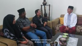 Silaturahmi Jurnalis Suara Utama Mas Andre Hariyanto bersama Wartawan JTV Rek Kang Andik Sulistiono di Tulungagung Jawa Timur. FOTO: Aisyah Putri Widodo (SUARA UTAMA)