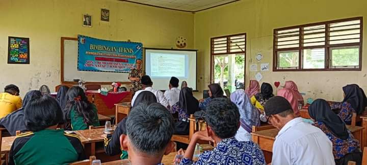 FB IMG 1707315531239 Bimtek Literasi Penulisan Publikasi Kegiatan Sekolah dengan Teknologi AI di SMPN Satap 2 Rawajitu Timur Suara Utama ID Mengabarkan Kebenaran | Website Resmi Suara Utama