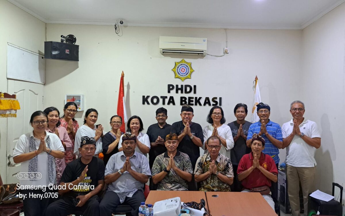 Rapat Kolaborasi Panitia Nyepi Nasional dengan Panitia Nyepi Banjar Bekasi Tahun 2024 di Ruang Sekretariat PHDI Kota Bekasi. (25/02/2024). (Foto: Heny, Berita: Idewa Adiyadnya/ Redaksi Suara Utama)