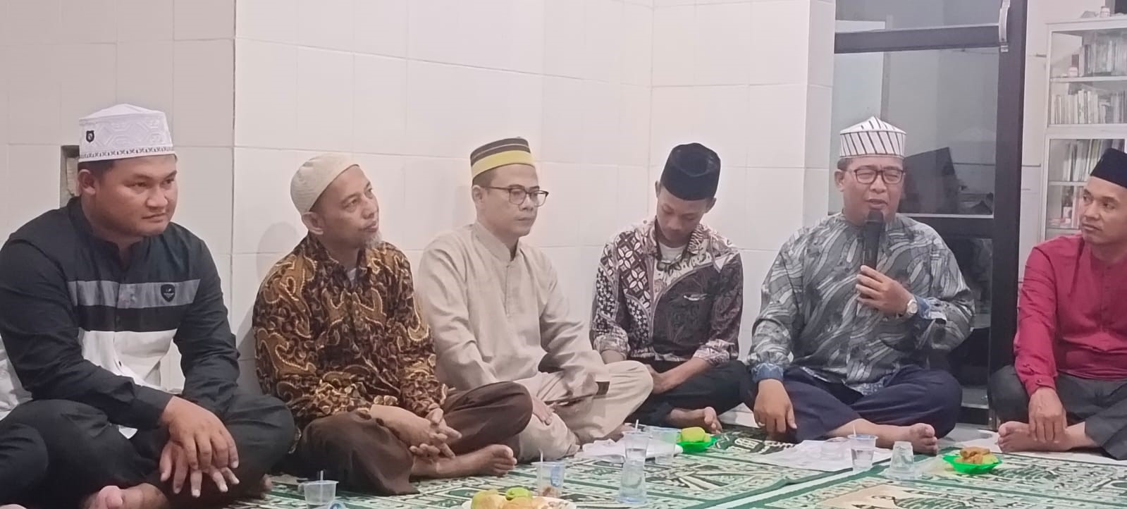 Foto Dokumentasi Suhardi: DDI Kabupaten Asahan melaksanakan pembinaan terhadap remaja Dusun III Desa Gedangan bertempat di Musholla Ababil Dusun III Desa Gedangan Kecamatan Pulo Bandring Kabupaten Asahan.