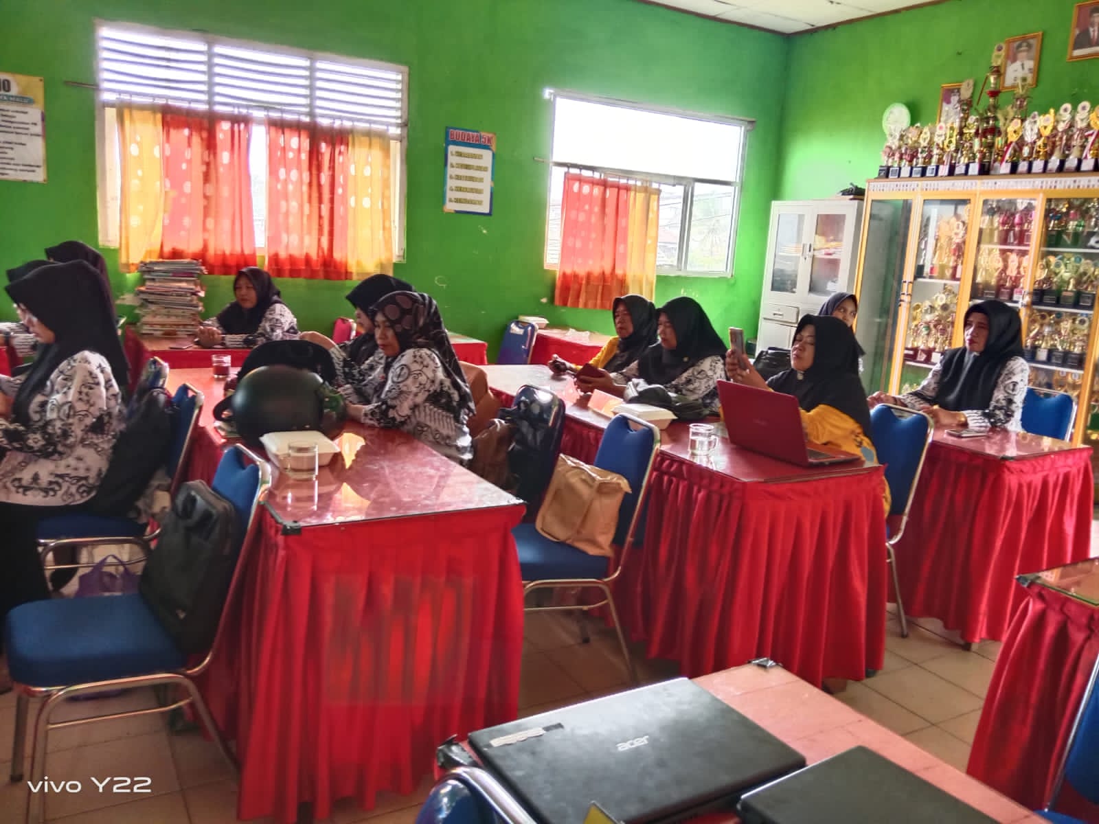 IMG 20240212 WA0119 Komunitas Belajar SDN 1 Bukitkemuning, Lampung Utara, Workshop Canva untuk Peningkatan Pembelajaran Suara Utama ID Mengabarkan Kebenaran | Website Resmi Suara Utama