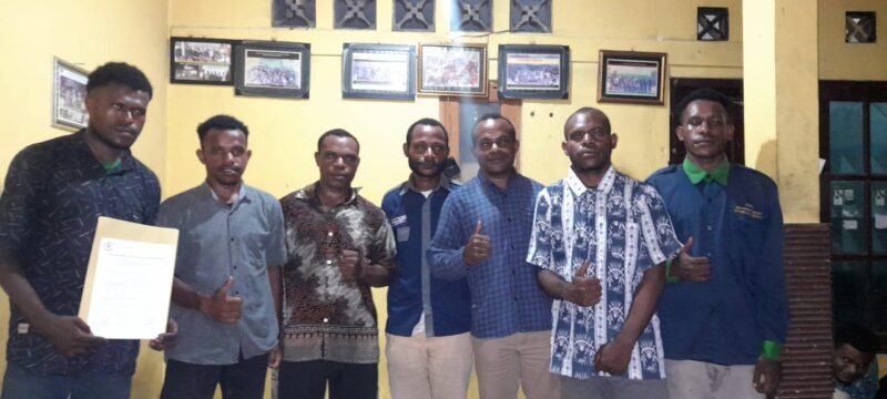 Foto saat usai bp ipmanapandode joglo menerima madat kerja dari bph pusat
