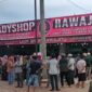 Pedagang Kecil /Tradisional Rawajitu Aksi Damai Menolak Kehadiran Lady'Shop di Rawajitu(9/2) Foto : Nafian Faiz (suarautama.id)