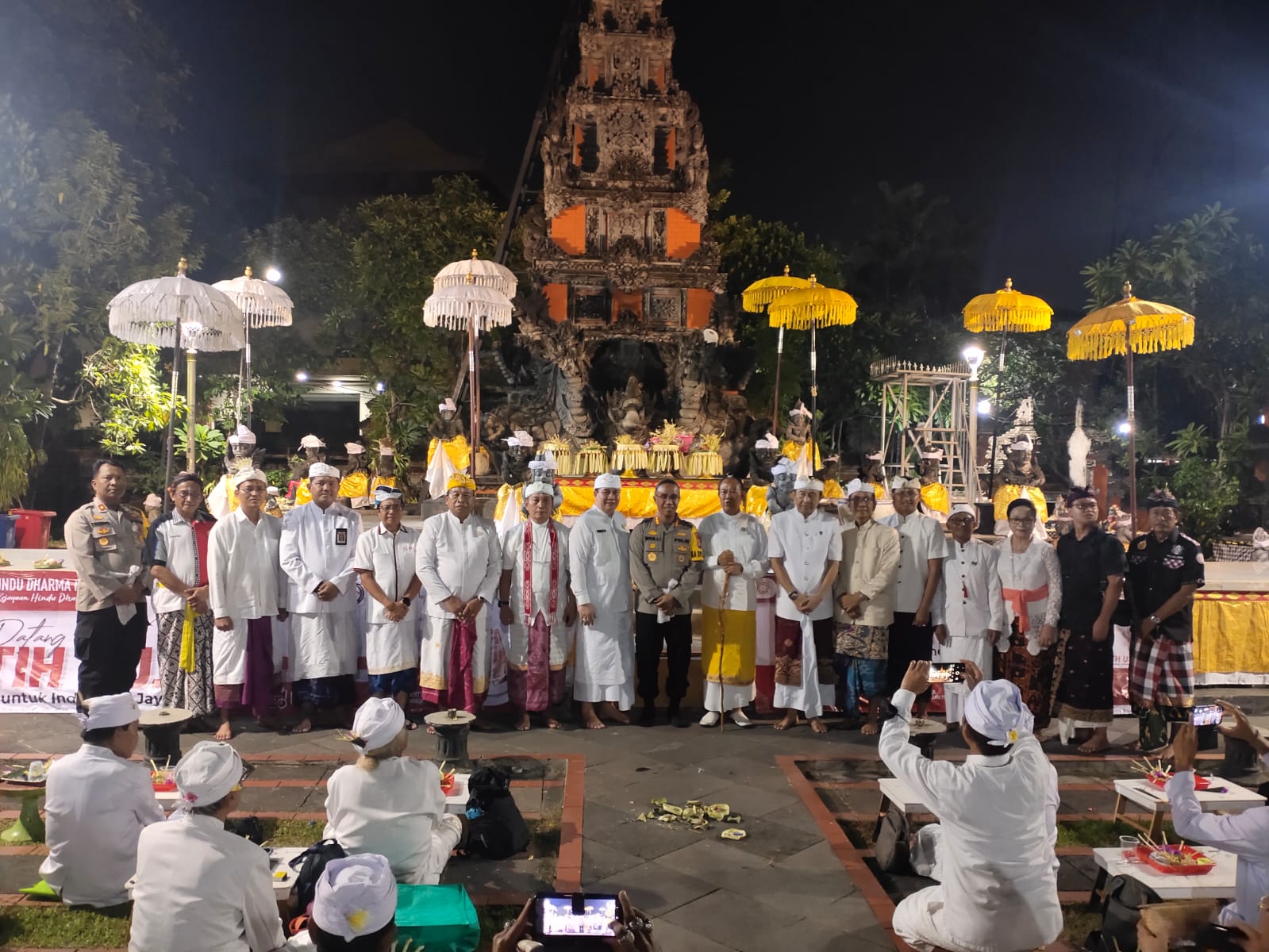 Santih Puja: Pemilu Damai Untuk Indonesia Jaya. (08/02/2024) (F: Team Media PHDI Pusat, E: Idewa Adiyadnya/ Redaksi Suara Utama)