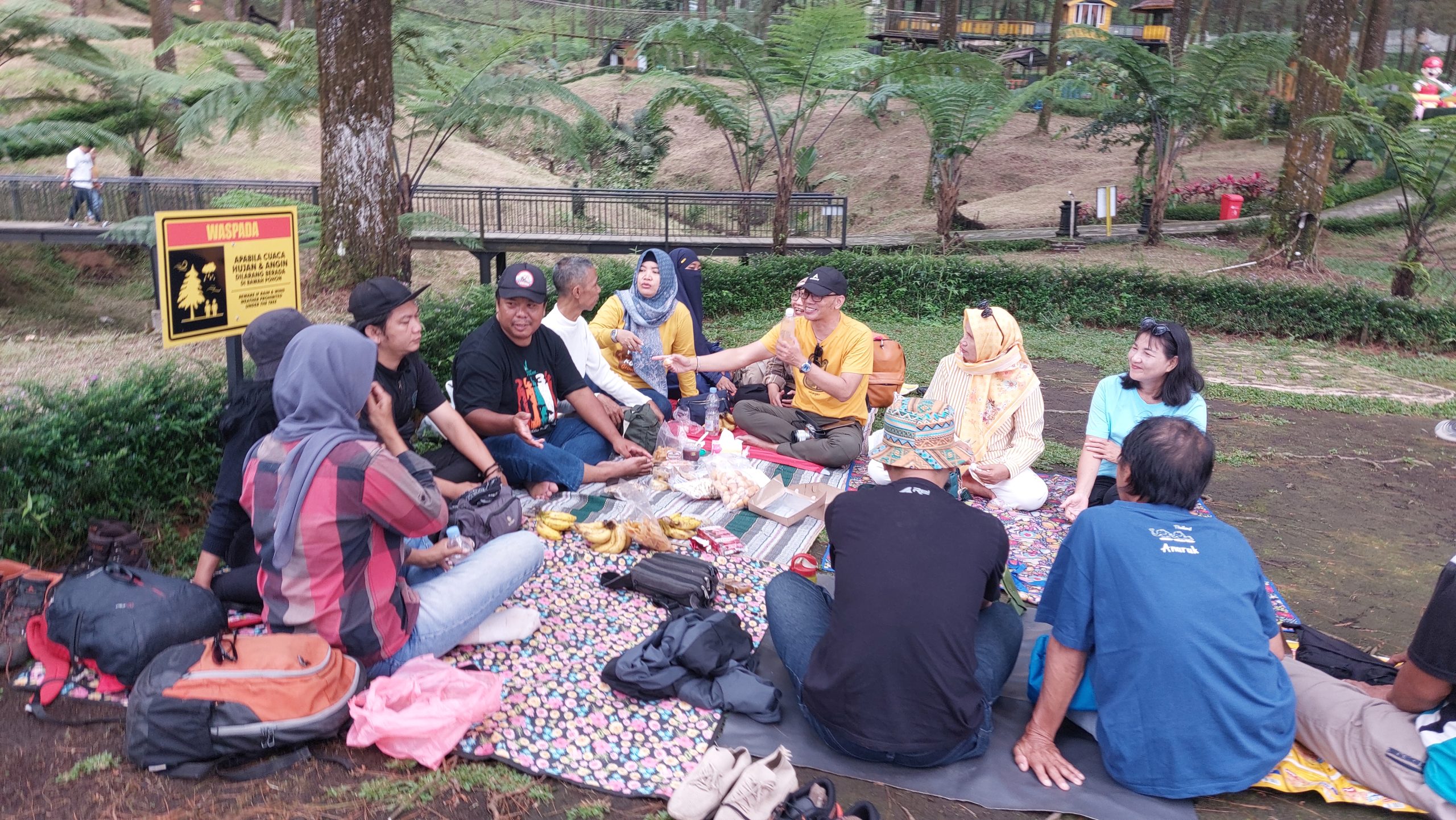 Backpackers Indonesia Chapter Banyumas Raya Adakan Kopdar & Dolan Bareng di Baturraden Jawa Tengah. FOTO : Mas Andre Hariyanto (SUARA UTAMA)