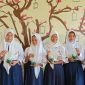 Siswa SMPN Satap 2 Rawajitu Timur dengan Hasil Kreasi minyak Jelantah menjadi Sabun Cair (8/3/2024) Foto: Siska (Suarautama.id)
