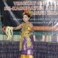 Siswa-siswi Hindu dari Blitar Raya menampilkan kreativitas seni budaya saat mengikuti acara Pasraman Kilat Tahun 2024. (Idewa Adiyadnya / Redaksi Suara Utama)