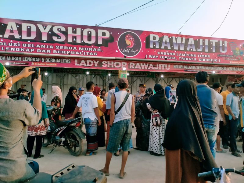 Pedagang Tradisional Pasar GKJ, Tulang Bawang Kembali Gelar Aksi menolak Keberadaan Toko Lady' Shop (22/3) Foto: Titin S/Nafian Faiz (SUARA UTAMA.ID)