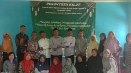 Guru SMPN Satap 3 RJT dan Guru SDN 1 Bumi Dipasana Jaya pada Sanlat Ramadhan (15/3/2024) Foto: Nafian Faiz (SUARA UTAMA.ID)