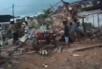 Salah Satu Bangunan Korban Angin Puting Beliung di Gedung Kaya Jitu Rawajitu Selatan (16/3) Foto : Nafian Faiz (SUARA UTAMA.ID)