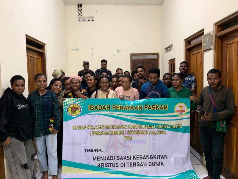 (Dok istimewa) Setelah usai ibadah Paskah Ipmanapandode semsal   foto bersama 