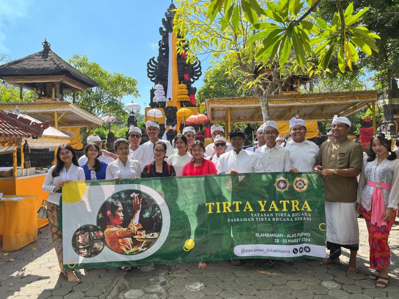 Siswa Pasraman Tirta Bhuana Bekasi mengisi liburan Paskah Tahun 2024 dengan melaksanakan tirta yatra ke Banyuwangi Jawa Timur pada tanggal 28-31 Maret 2024