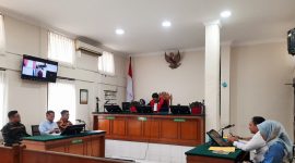 Persidangan Prapradilan eks Kadiskes Kampar