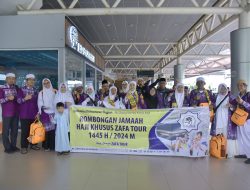 Photo Bersama Sebelum Berangkat Khusyu' dan Haru, Suasana Pelepasan Keberangkatan Jamaah Haji Khusus Zafa Tour 1445 H / 2024 M Suara Utama ID Mengabarkan Kebenaran | Website Resmi Suara Utama