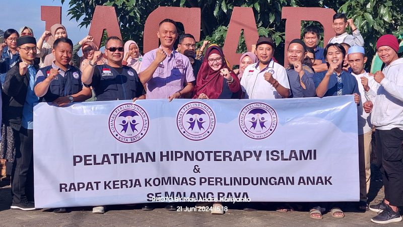 FOTO : Komisi Nasional Hak Asasi Manusia Perlindungan Anak Se - Malang Raya Gelar Pelatihan Hipnoterapy Islami dan Raker Komnas. (Andre Hariyanto/Suara Utama ID)