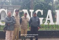 FOTO : Mas Andre Hariyanto Pemimpin Redaksi Suara Utama dan Petugas Objek Wisata Alam Air Panas Cangar Kota Wisata Batu (Aisyah Putri Widodo/Suara Utama ID)