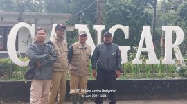 FOTO : Mas Andre Hariyanto Pemimpin Redaksi Suara Utama dan Petugas Objek Wisata Alam Air Panas Cangar Kota Wisata Batu (Aisyah Putri Widodo/Suara Utama ID)