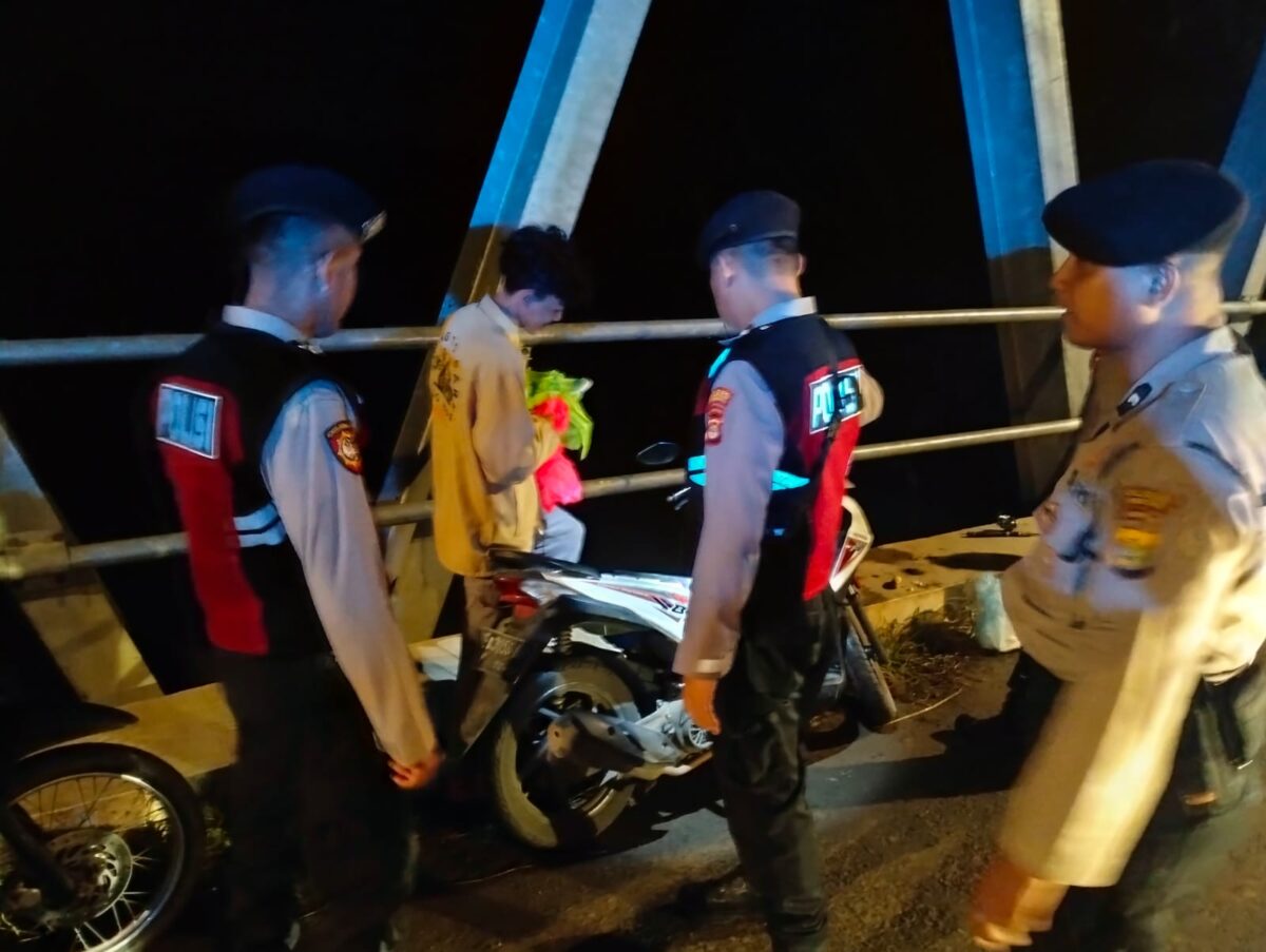 Polres Kabupaten Pringsewu dan Polsek Pringsewu beserta jajaran melaksanakan operasi patroli dan hunting di sejumlah titik strategis. Suara Utama.id.