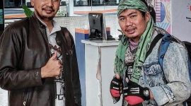 FOTO : Goes Idur Anggota Dewan Pengawas Media Suara Utama dan Mas Andre Hariyanto Pemimpin Redaksi Suara Utama ID saat di Stasiun Malang Jawa Timur (SUARA UTAMA ID)