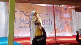 Hadiri Pelantikan Pengurus Majelis Ta'lim Al-Mahmudah, Istri Moh. Saleh Asnawi Calon Bupati Tanggamus Lampung: Suara Utama.id.