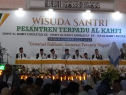 WhatsApp Image 2024 07 01 at 03.06.55 Wisuda Santri Pesantren Terpadu Al Kahfi Bogor Bernuansa Palestina, Alumni Bertabur Bintang dan Prestasi Suara Utama ID Mengabarkan Kebenaran | Website Resmi Suara Utama