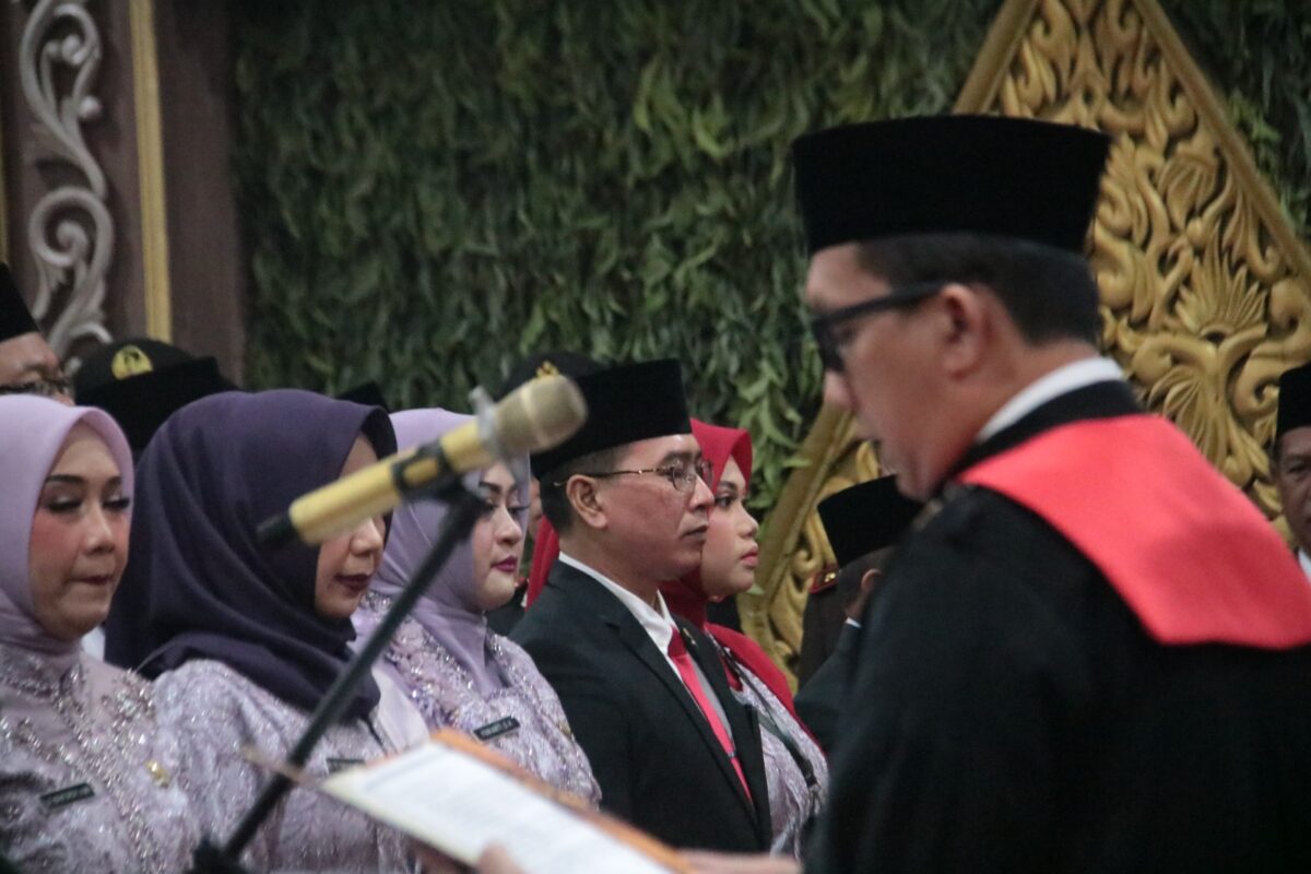 Foto: Pelantikan dan Pengambilan Sumpah Jabatan 50 Anggota DPRD Purbalingga Periode 2024-2029, Senin (19/8/2024)