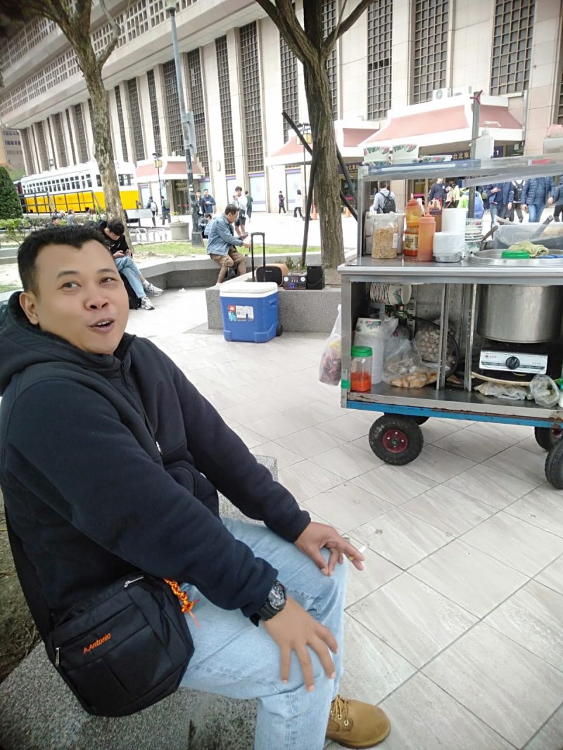 TKI Slamet Riyadi, Berjualan Bakso di Taiwan, Foto : Nunung NB (SUARA UTAMA.ID)