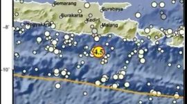 FOTO : Gempa Bumi Guncang Malang: Warga Dikejutkan Guncangan Magnitudo 4,5