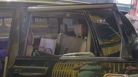 FOTO : Kejadian Pecah Kaca Mobil di Cikampek: Kehilangan Barang Berharga di Parkiran Kedai Soto (FO/SUARA UTAMA)