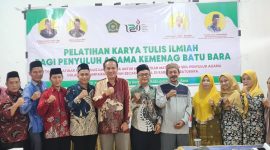FOTO : Perkuat Dakwah Digital, Penyuluh Agama di Batu Bara Gelar Pelatihan Karya Tulis Ilmiah (Thaufan/SUARA UTAMA)