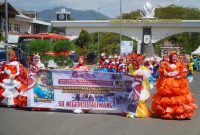 FOTO : Karnaval Tahun Ini SDN 1 Taliwang Tampil Sangat Memukau (Abdul Khalik/SUARA UTAMA)