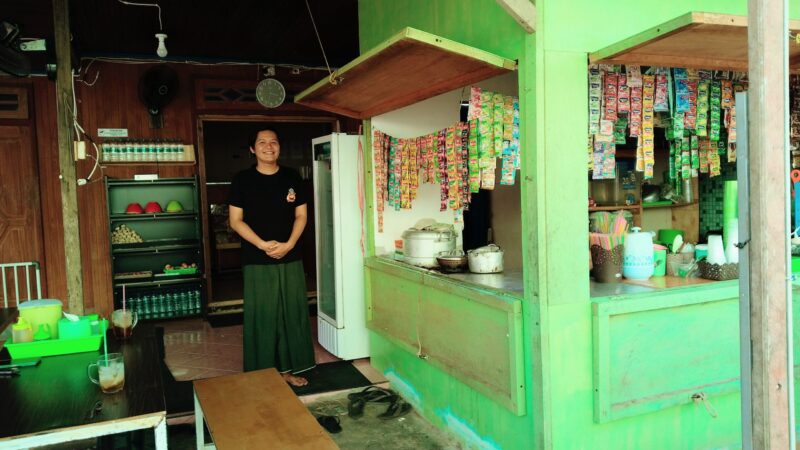 Foto: Kunjungan Suarautamakaktim Warung Seblak Mas Nafis, bertepatan di Jalan Al-Hikmah, RT. 02, Desa Sungai Meriam, Kab. Kutai Kartanegara, Kalimantan Timur (Kaltim), pada Jumat, 27 September 2024. 