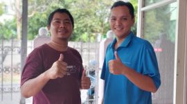 FOTO : Diabetes di Usia Muda Asa Adigrahita Memakai Kemeja Biru, Berbagi Rahasia Mengontrol Gula Darah. (Mas Andre Hariyanto/SUARA UTAMA)