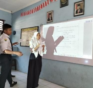 Aplikasi Teori Konstruktivisme: Meningkatkan Minat Belajar Matematika Melalui Kerja Kelompok Berbasis Poin 