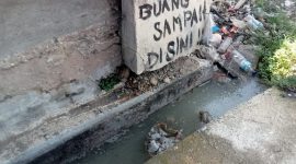 Foto: Drainase di kelurahan Pasar Rantau panjang yang menjadi Sarang nyamuk