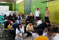 Kapolres lampung utara saat pantau pelipatan surat suara pilkada 2024