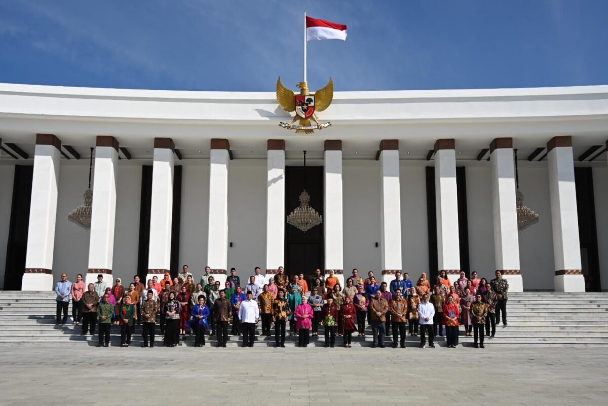 Foto : Foto bersama Kementerian Kabinet Era Presiden Jokowi ( Kemenparekraf RI)