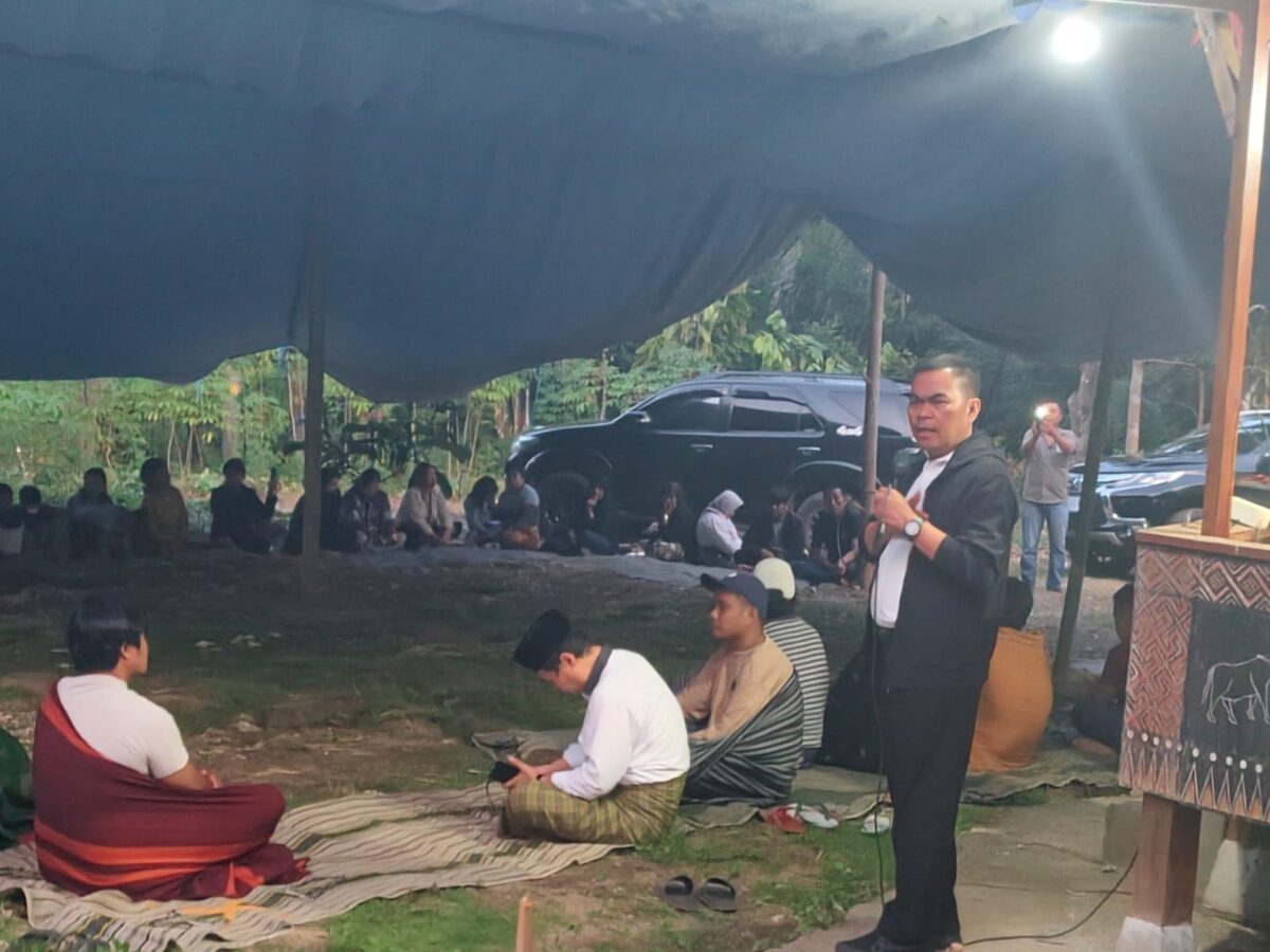 dr. Zadrak menerima dukungan politik dari kelurga besar Alm. Alik/Lape yang ada di Lembang Limbong, Kecamatan Rembon