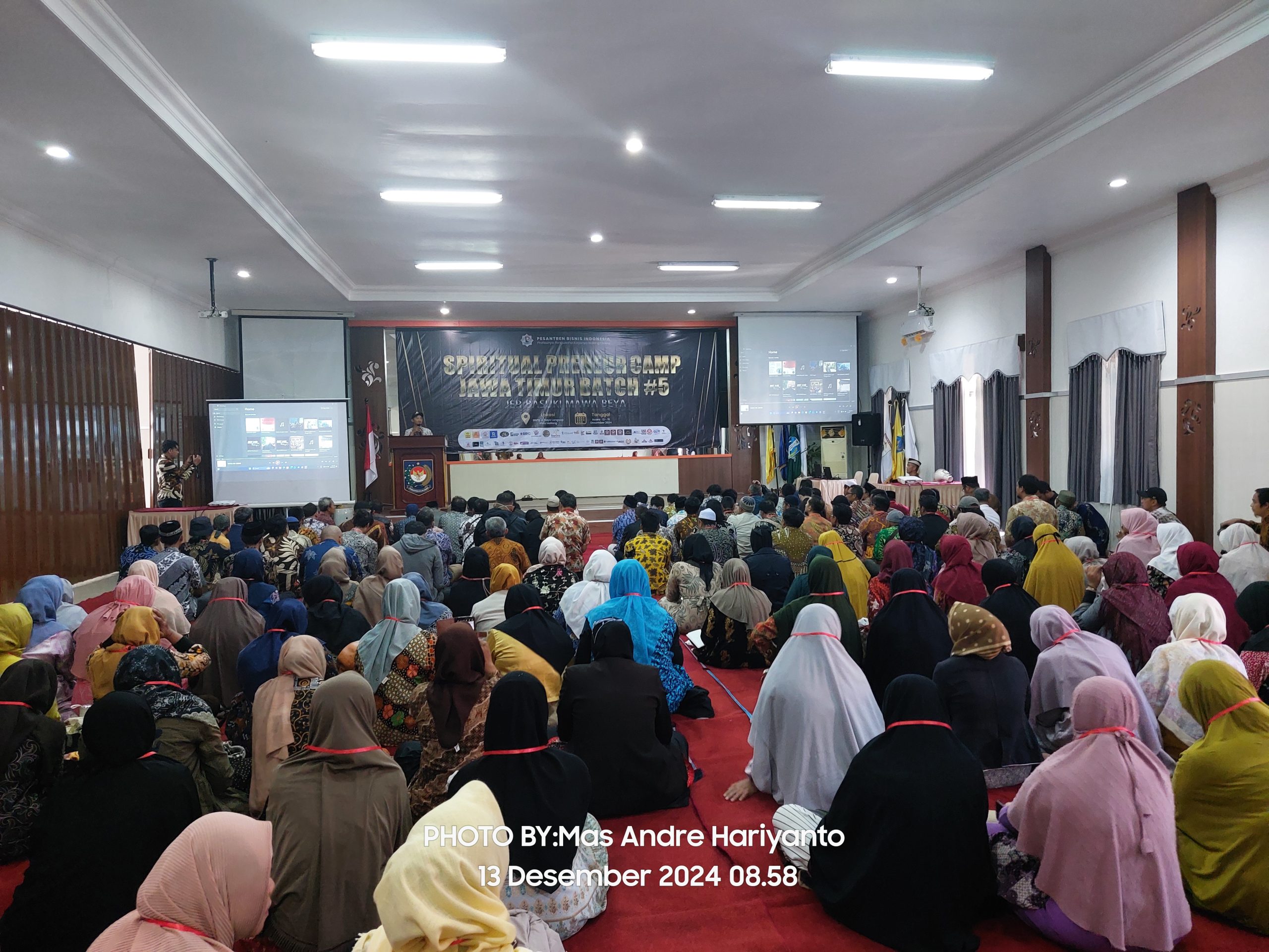 FOTO : Semangat Berbisnis dengan Niat Mulia: Pembukaan Spiritual Preneur Camp Jawa Timur Batch #5 di Malang (Andre Hariyanto/SUARA UTAMA)