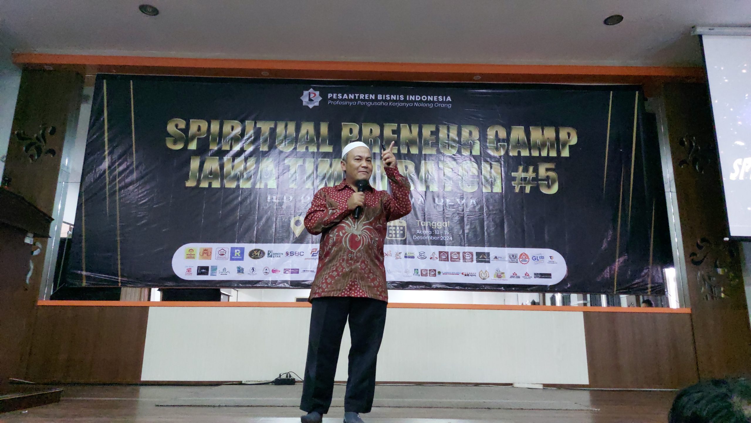 FOTO : Semangat Berbisnis dengan Niat Mulia: Pembukaan Spiritual Preneur Camp Jawa Timur Batch #5 di Malang (Andre Hariyanto/SUARA UTAMA)