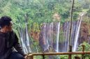 Foto : Keindahan Air Terjun Tumpak Sewu.