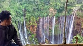 Foto : Keindahan Air Terjun Tumpak Sewu.
